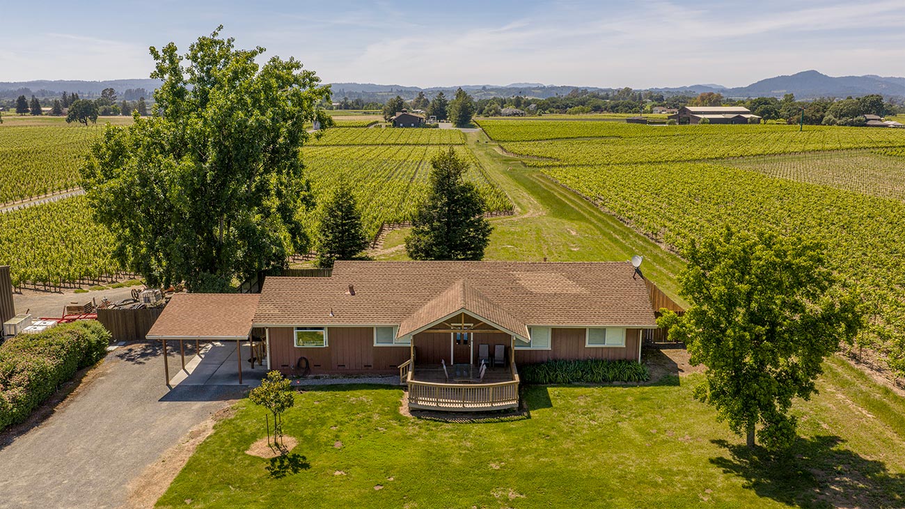 Aerial-Chardonnay-Cottage