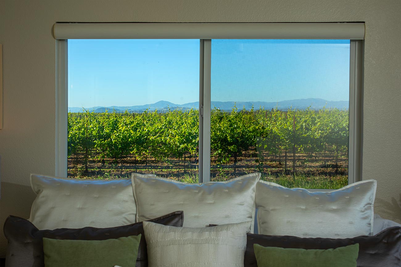 Tight-Shot,-Primary-Suite,-Chardonnay-Cottage,-Benovia