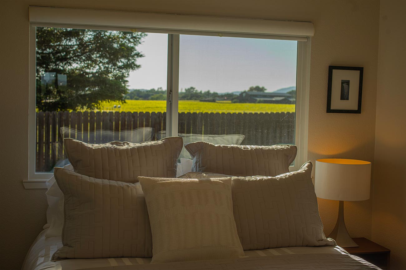 Tight-Shot,-Second-Bedroom,-Chardonnay-Cottage,-Benovia